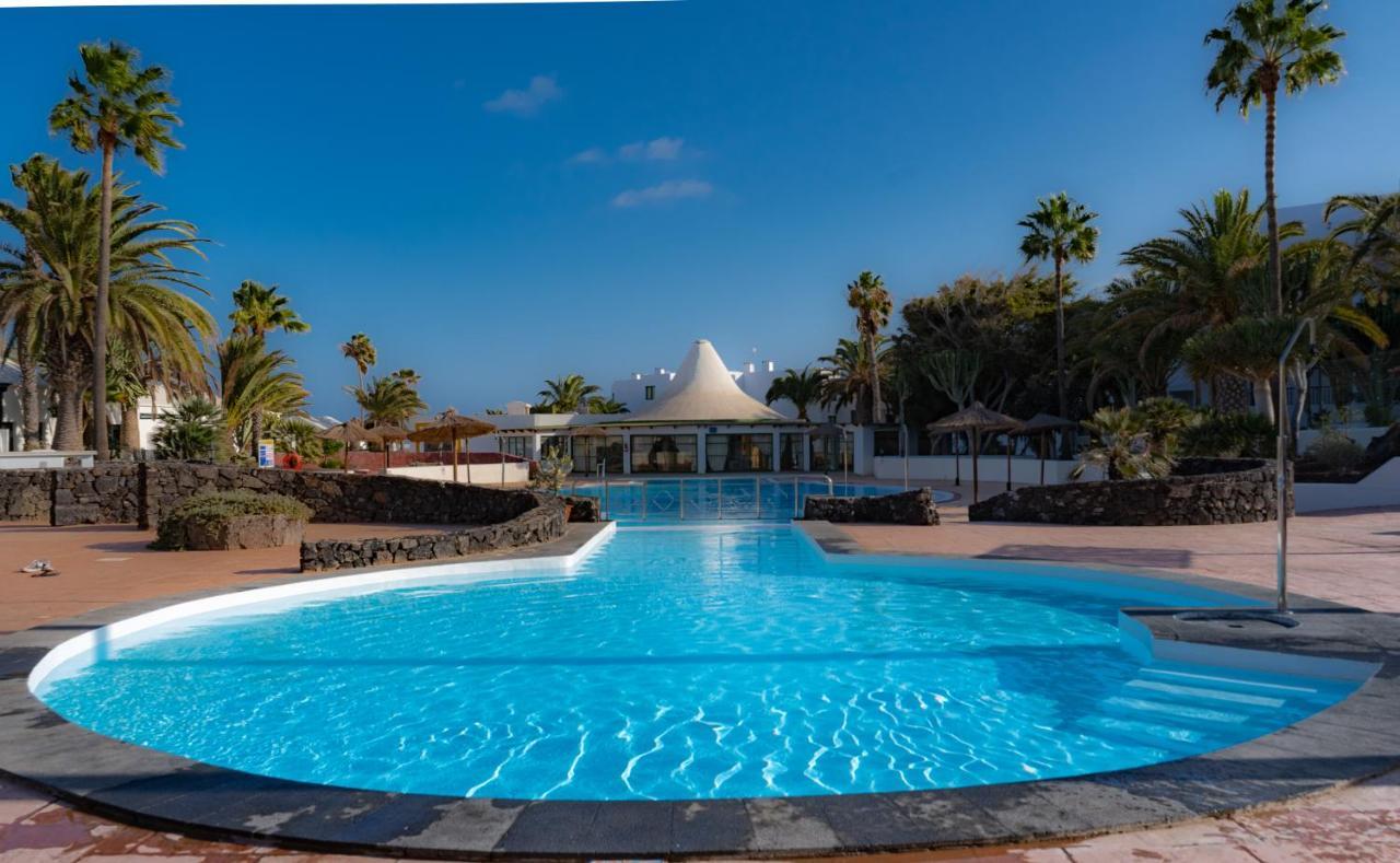 Apartamento En Playa Roca Primer Linea De Mar Costa Teguise Exterior foto